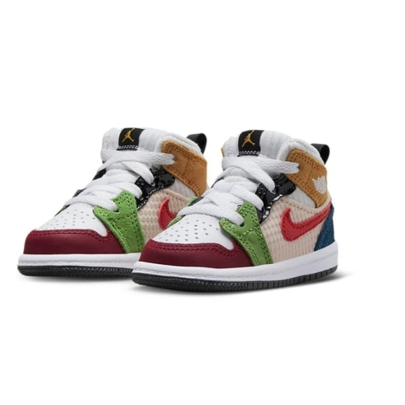 Nike Multicolor Kids Sneakers - Picture 1 of 16